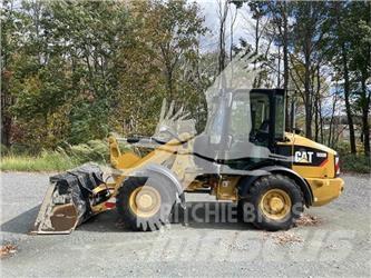 CAT 906M Carregadeiras de rodas