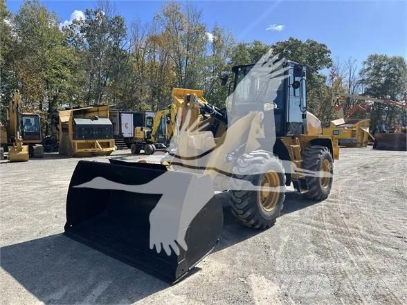 CAT 910 Carregadeiras de rodas