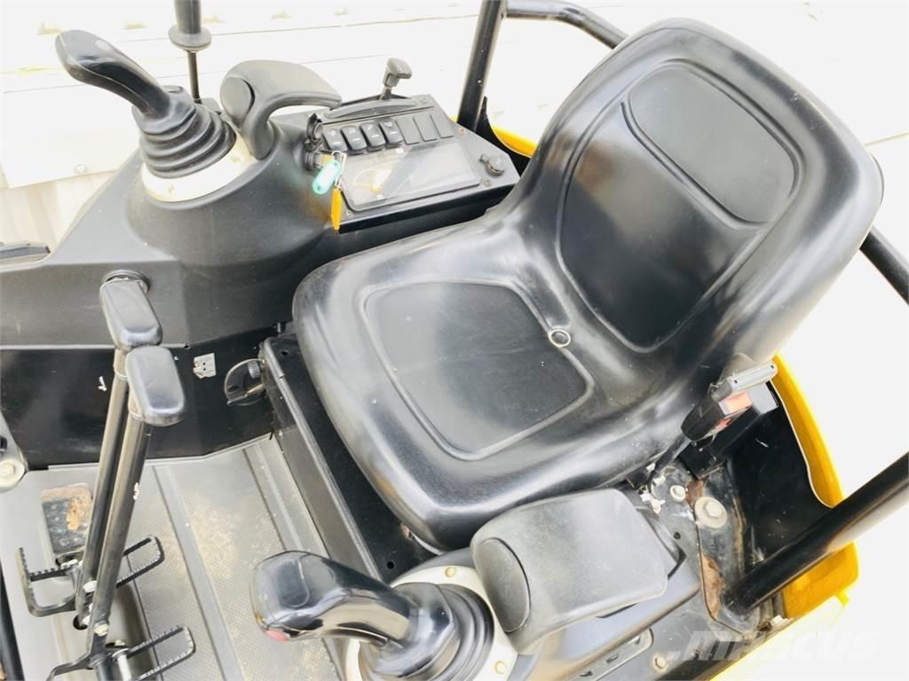 JCB 18Z-1 Miniescavadeiras