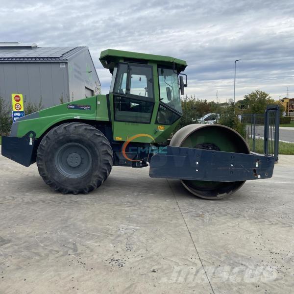 Dynapac CA302D Compactadores para terra