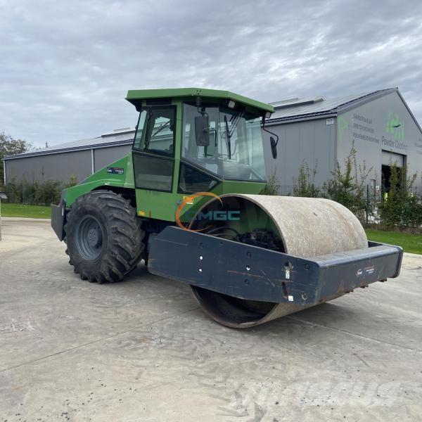 Dynapac CA302D Compactadores para terra