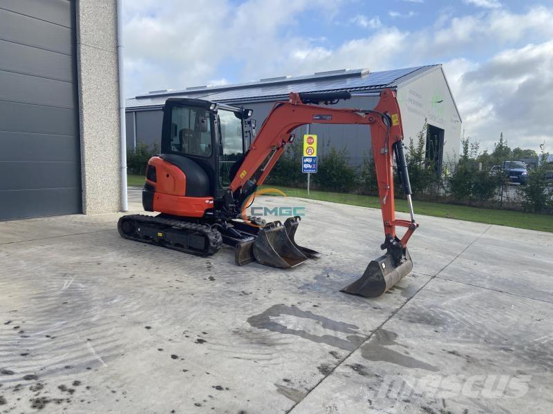 Kubota U36-4 Escavadoras de rodas