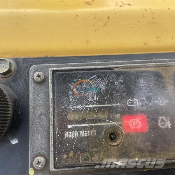 Yanmar C 30 R Camiőes basculantes rígidos