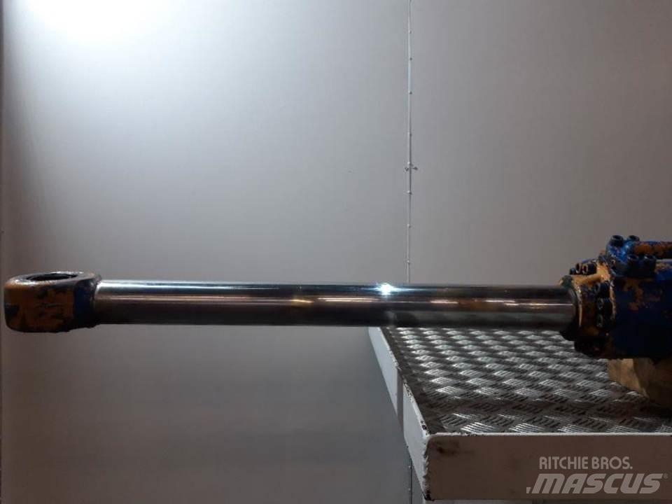 CASE 688B Hidráulica