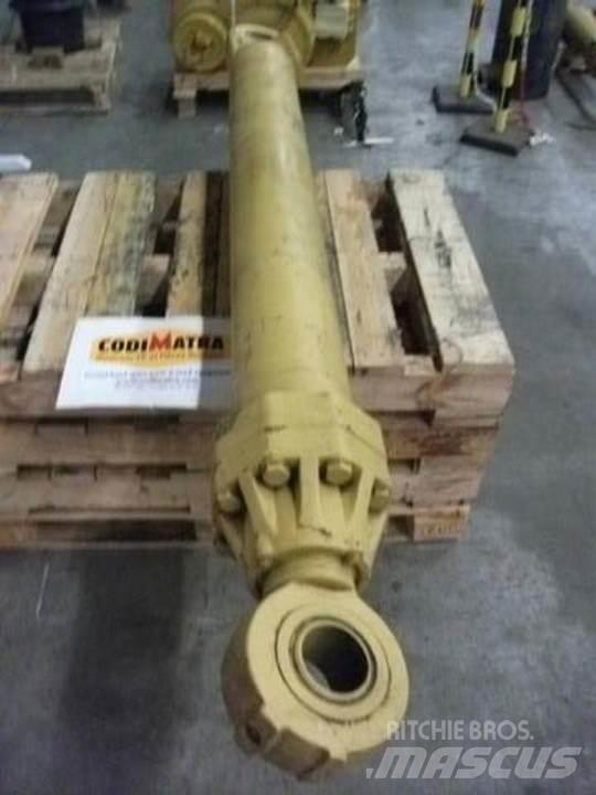 CAT 235 Hidráulica