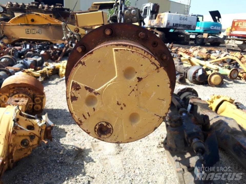 CAT 438B Transmissăo