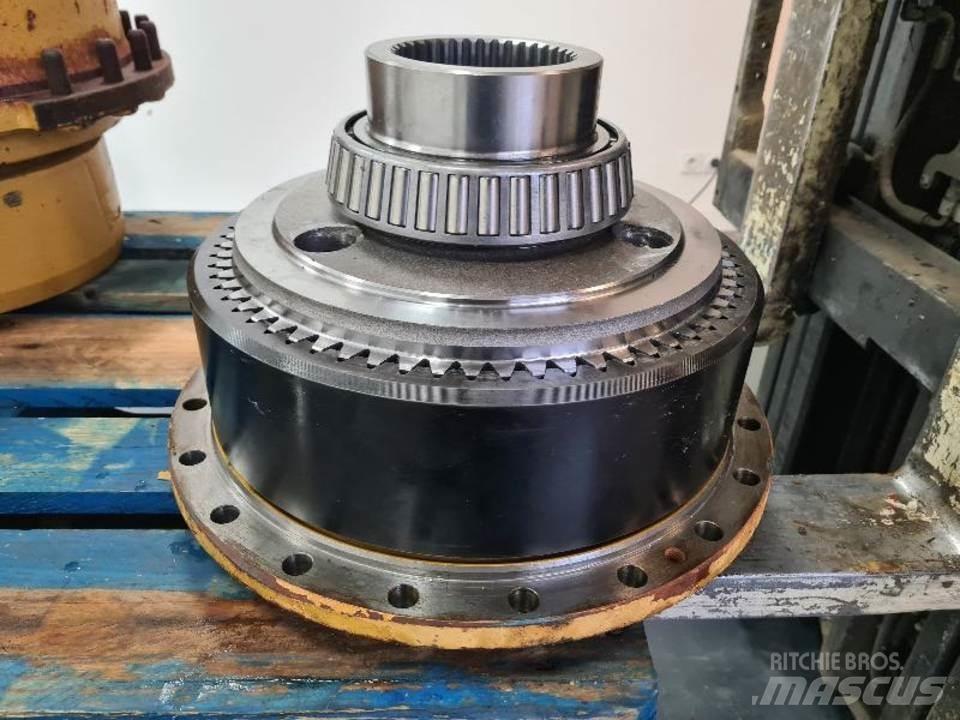 CAT 735 Transmissăo