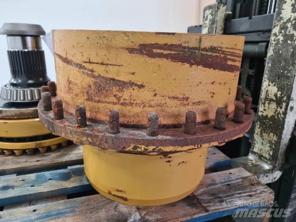 CAT 735 Transmissăo