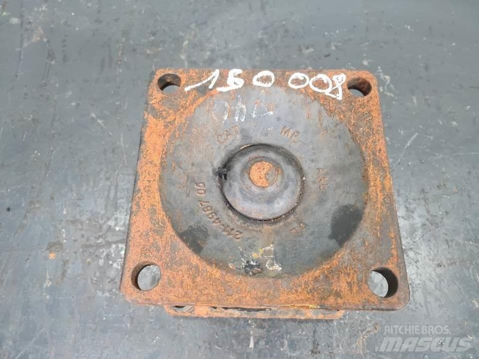 CAT 735 Transmissăo