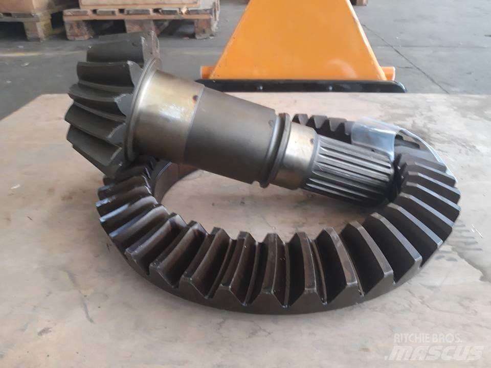 CAT 824B Transmissăo