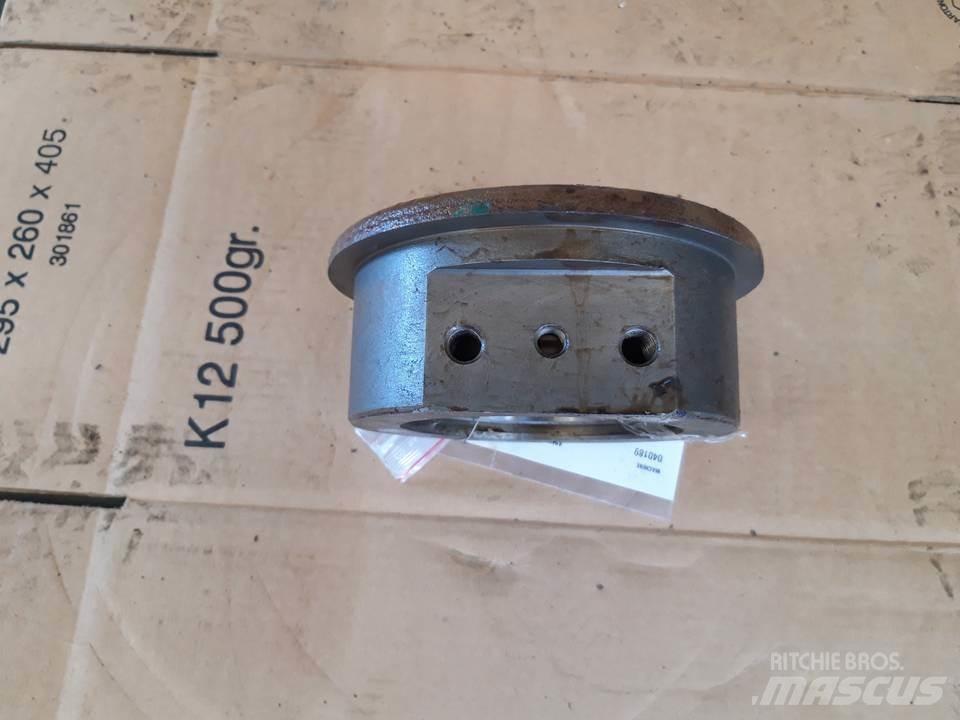 CAT 966C Transmissăo