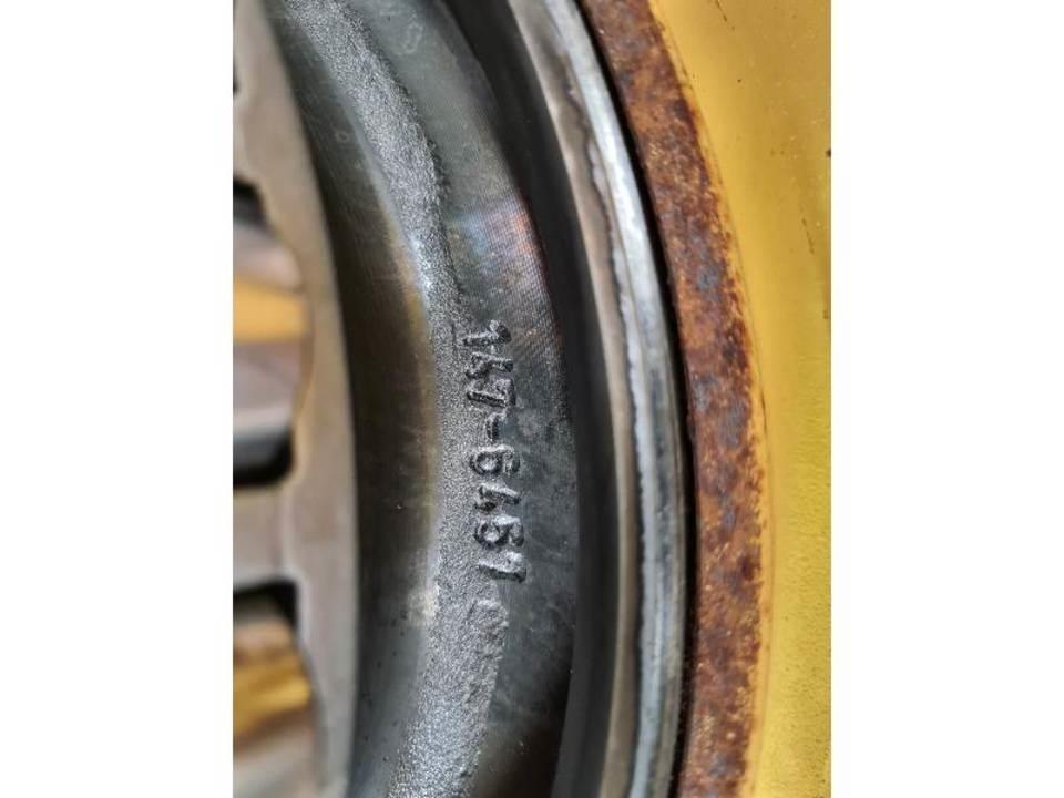 CAT 988G Transmissăo