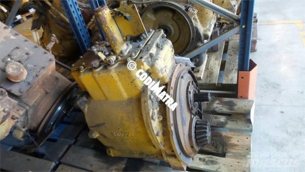 CAT D7E Transmissăo