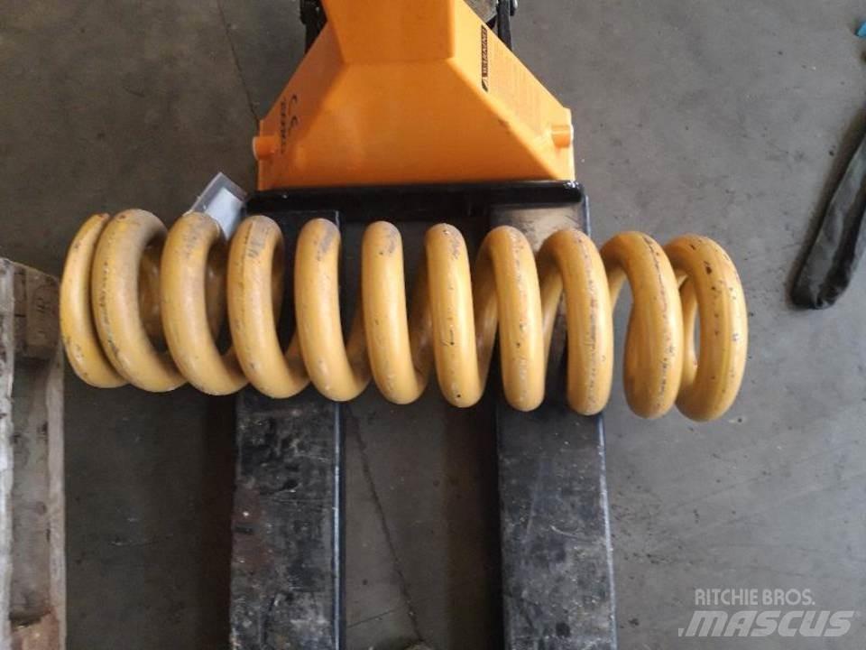 CAT D7F Rastos