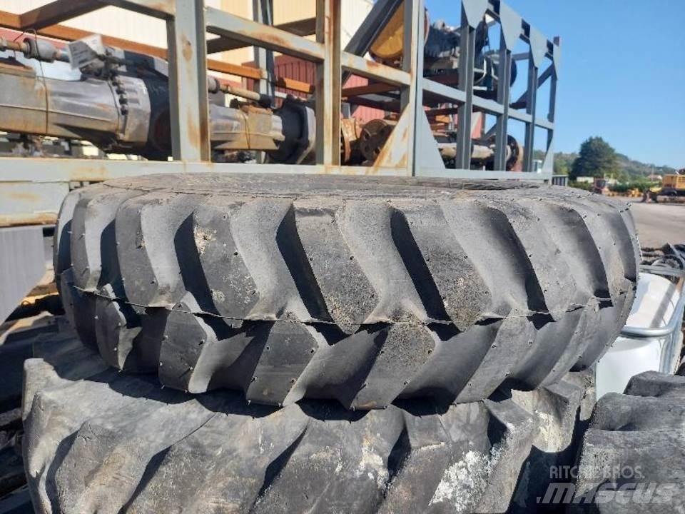 CAT M320F Rastos