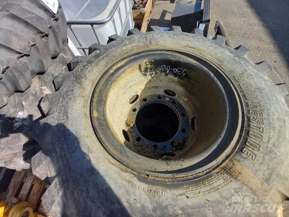 CAT M320F Rastos