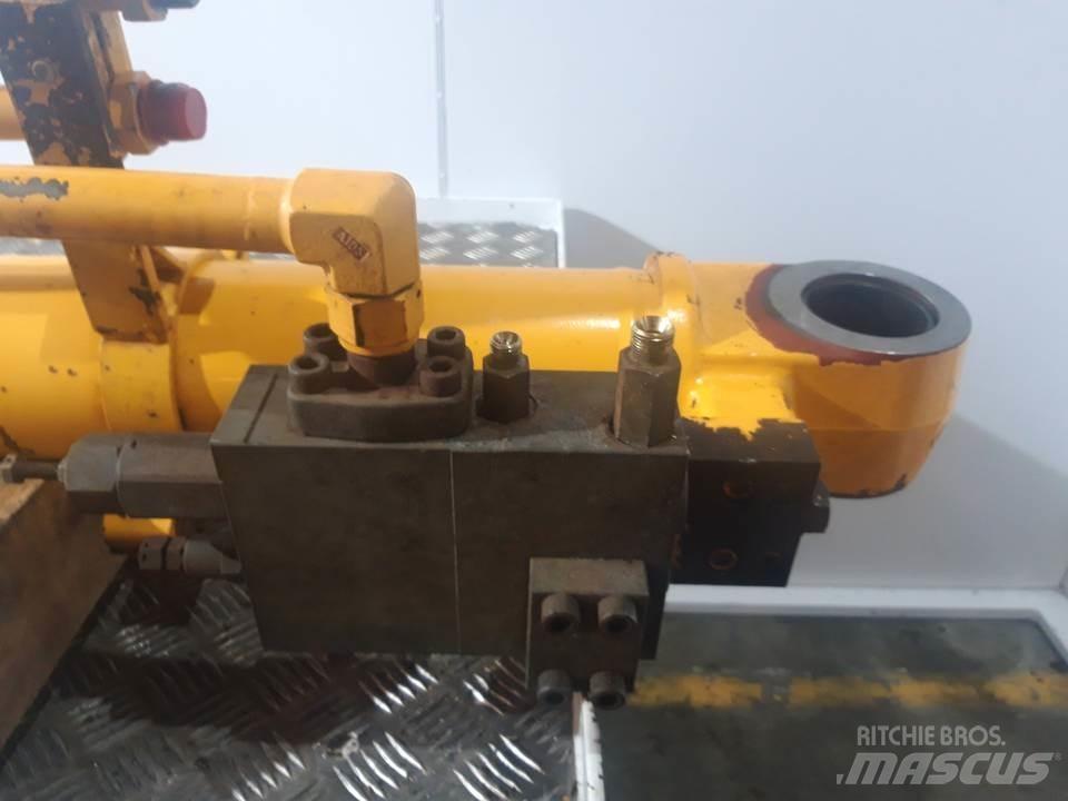 JCB JS160 Hidráulica