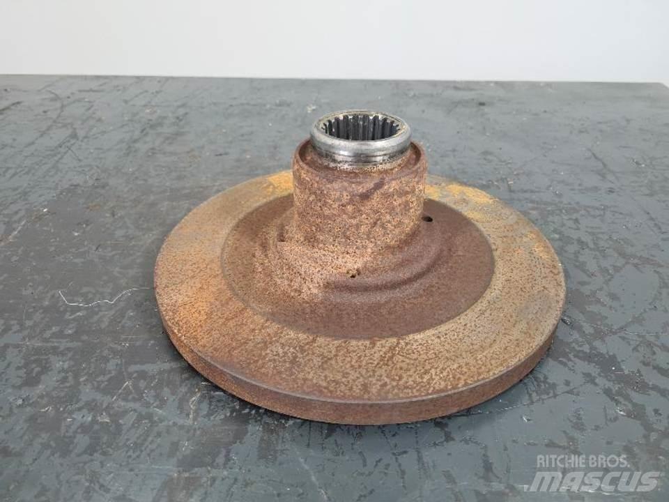 Volvo A25F Rastos