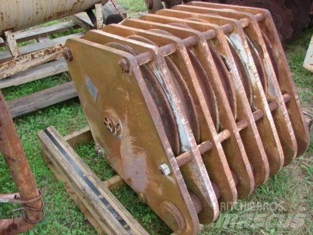 Johnson  Peças e equipamento de gruas