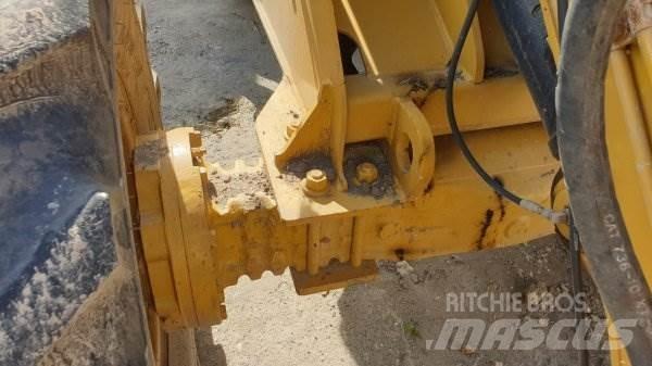 CAT 908 Carregadeiras de rodas