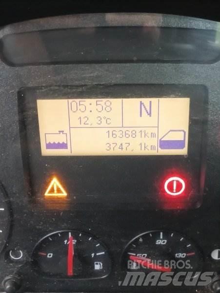 Iveco 150 EW Camiões Ampliroll