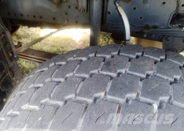 Iveco Trakker 410 Camiões basculantes