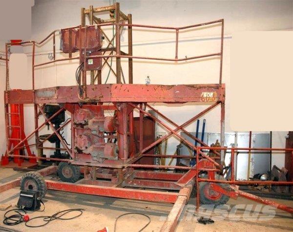  _JINÉ (CZ) Stros - PP8 A Construção - Outros
