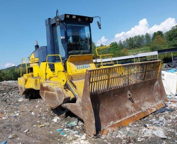  _JINÉ (Fi) Tana - G320 Compactadoras de lixo