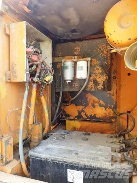 Liebherr R900 B Escavadeiras de esteiras