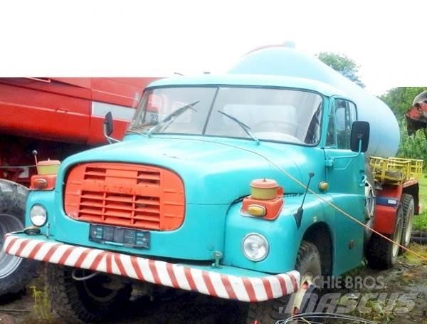Tatra 148 CAS 10 Camiões-cisterna