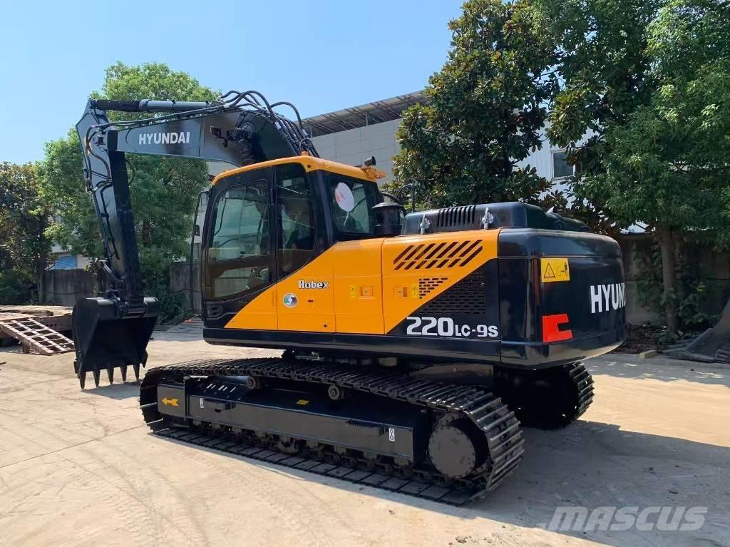 Hyundai R220LC-9S Escavadeiras de esteiras