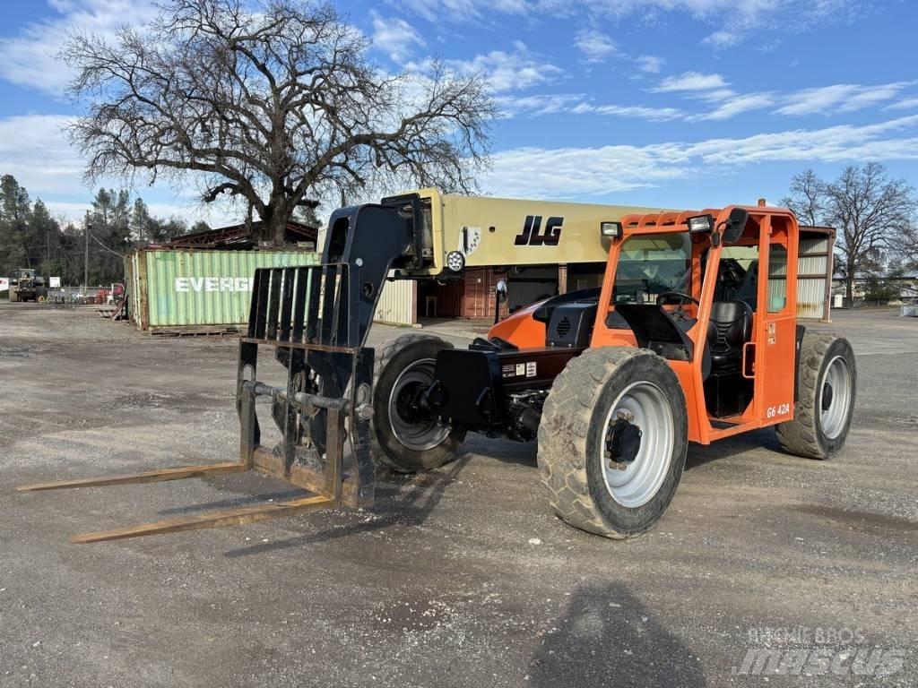 JLG G 6-42 A Manipulador telescópico
