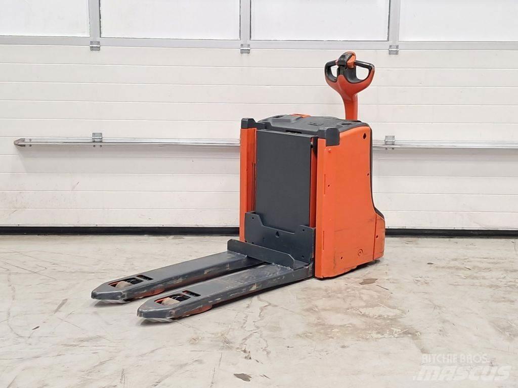 Linde T16L Porta palettes