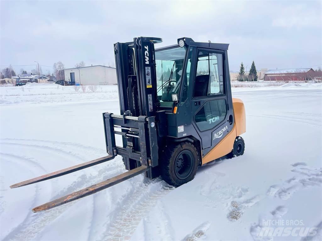 TCM FA 30D ACROBA Empilhadores Diesel