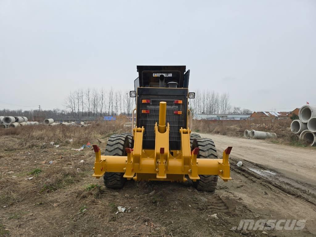 CAT 140K Motoniveladoras