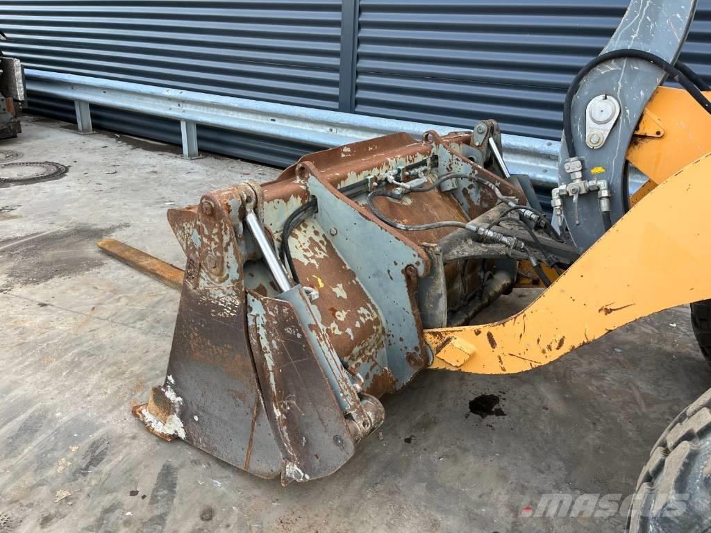 Liebherr L 506 Carregadeiras de rodas