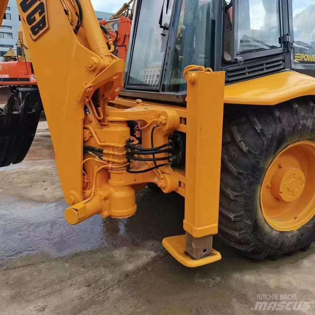 JCB 4 CX Retroescavadeiras