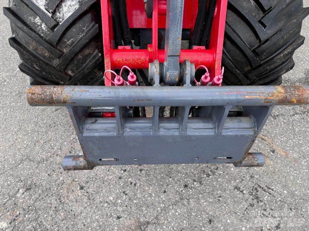 VM Loader 1040 LX Carregadora multifunções
