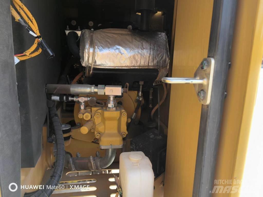 CAT 307 Miniescavadeiras