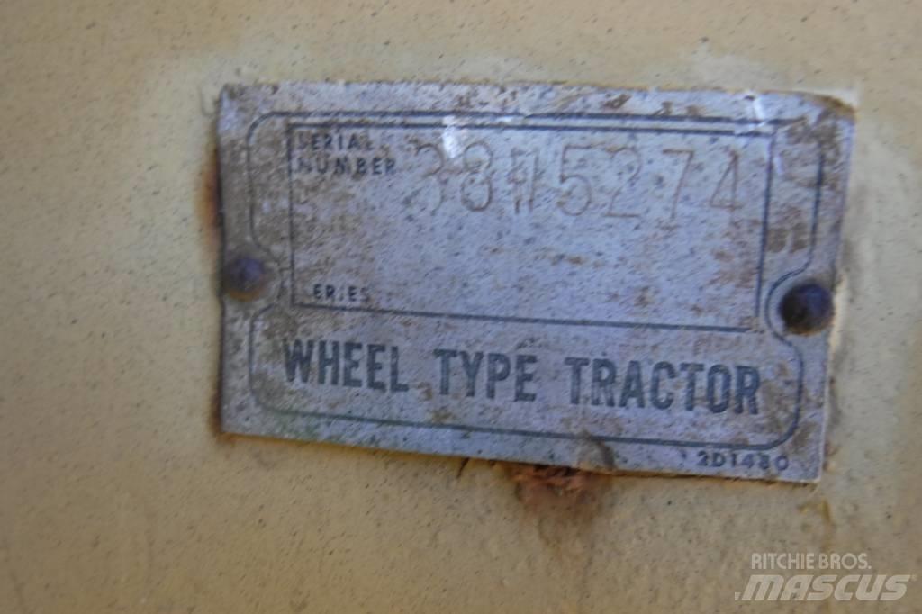 CAT 613 B Auto-tanques