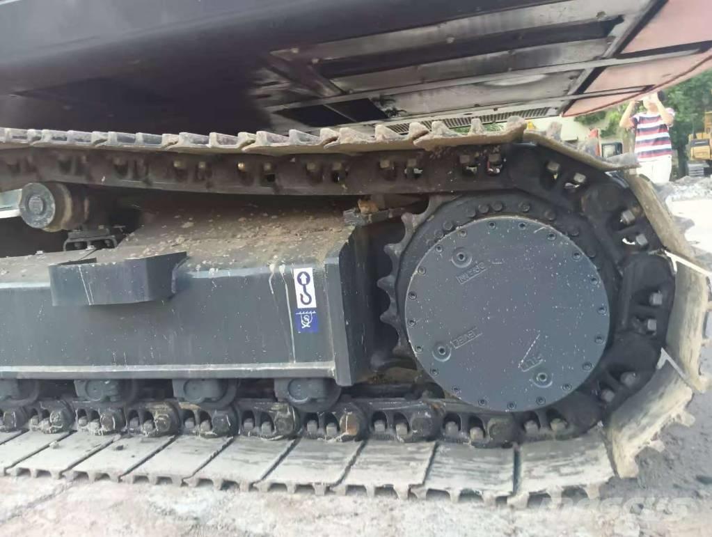 Doosan DX 225 Escavadeiras de esteiras