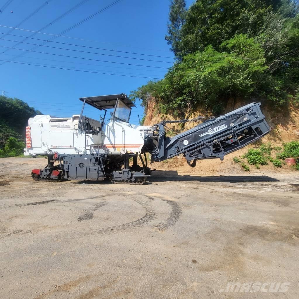 Wirtgen W 1900 Moinhos de asfalto a frio