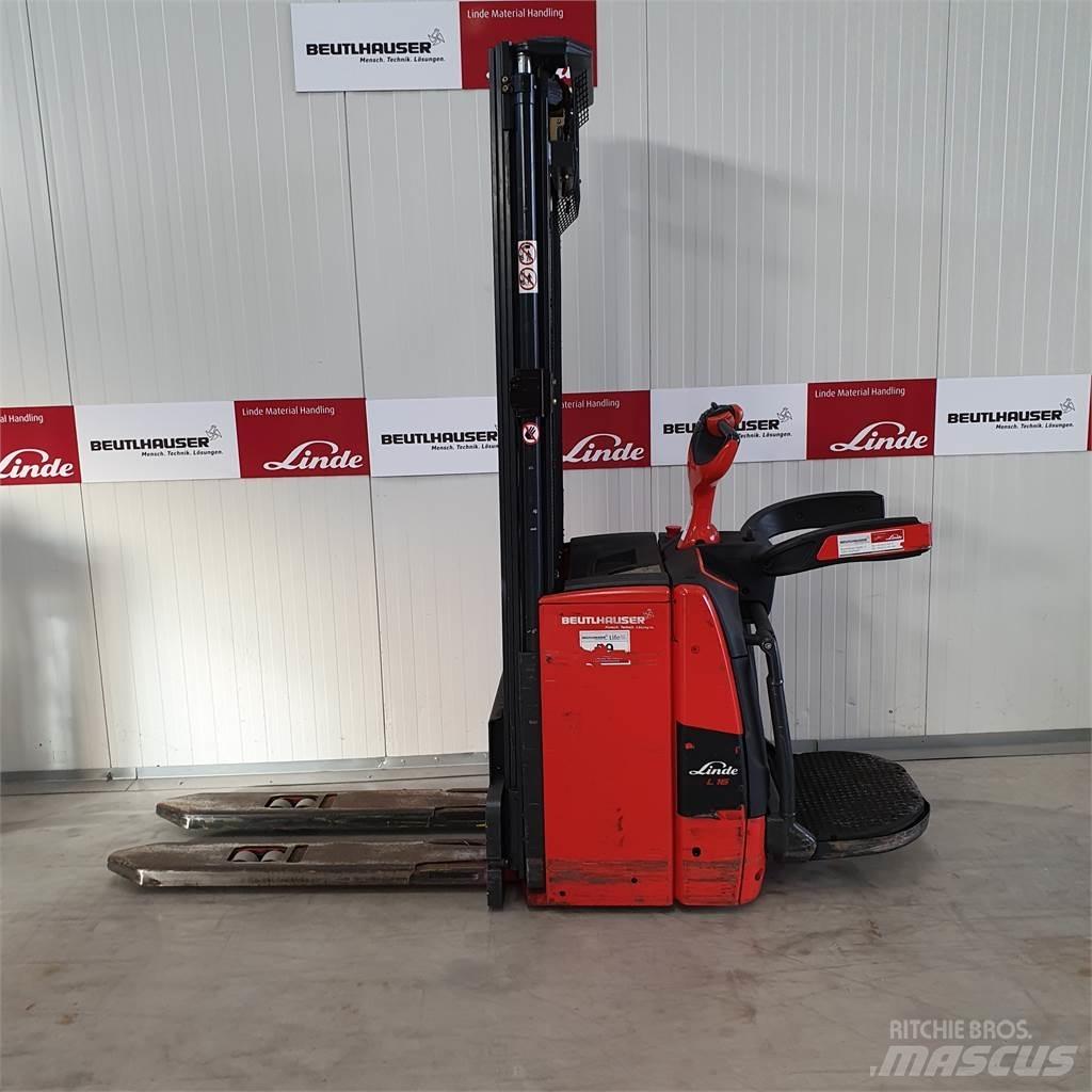 Linde L16AP Empilhador para operador externo