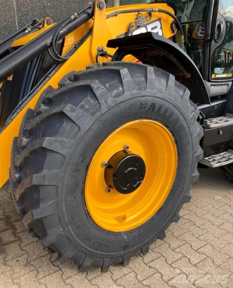 JCB 4 CX Retroescavadeiras