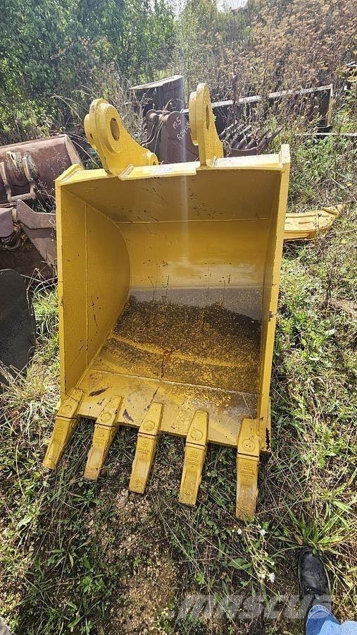 Komatsu PC200 Baldes