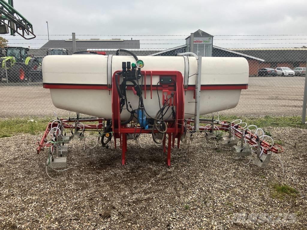  Agrovo 3000 liter Pulverizadores montados