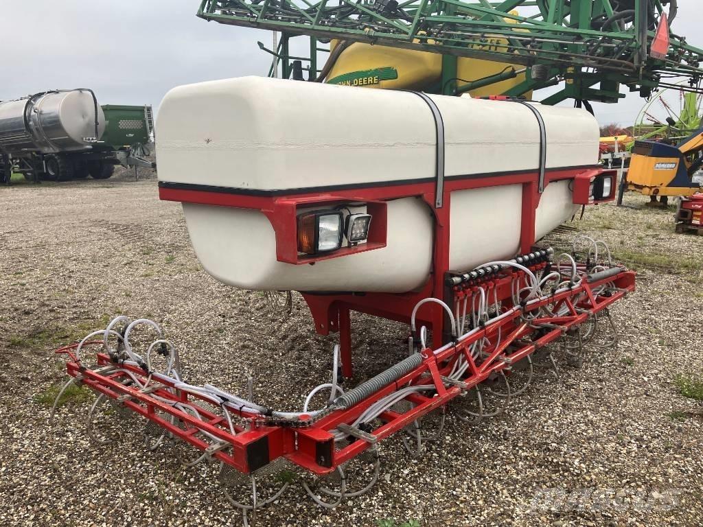  Agrovo 3000 liter Pulverizadores montados
