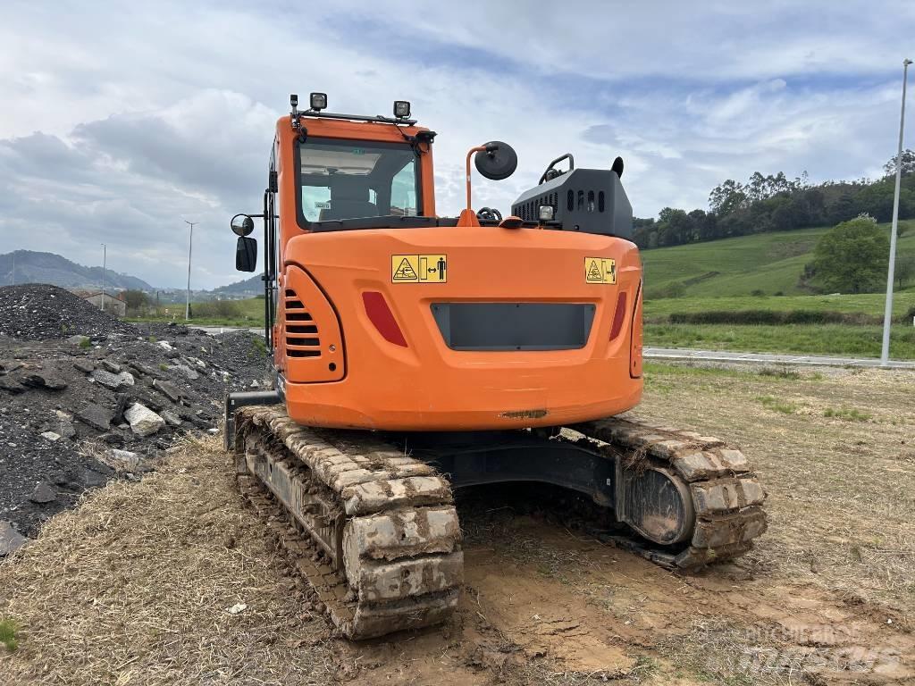 Doosan DX 140 Escavadeiras de esteiras