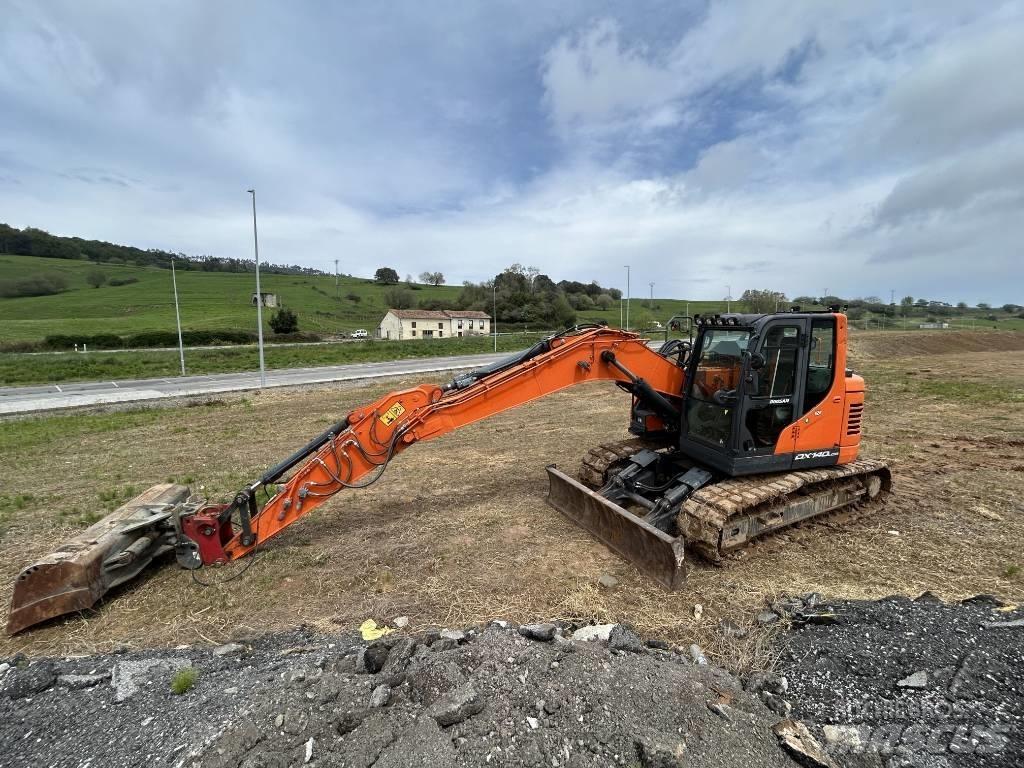 Doosan DX 140 Escavadeiras de esteiras