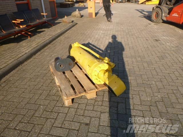 Komatsu WA600 Hidráulica